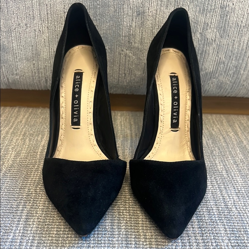 Alice + Olivia Classic Black Heels
